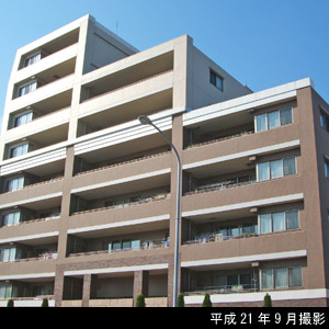 稲毛駅から徒歩9分　フラットな道に面する文教の薫り